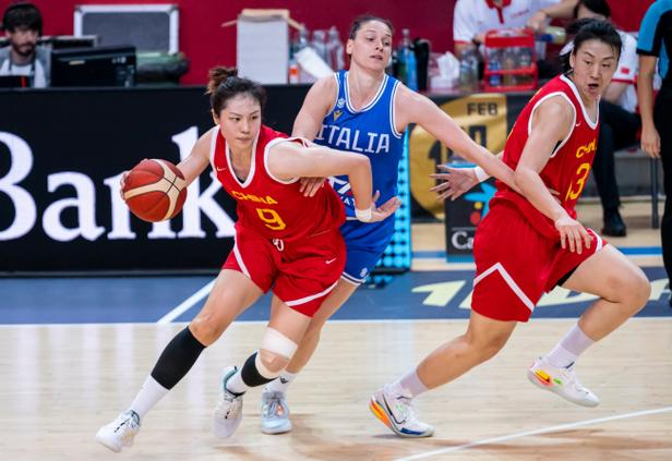 中国女篮vs意大利女篮